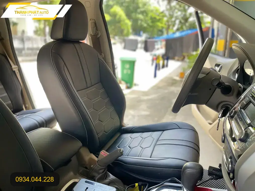Bọc Ghế Da Nissan Navara 2016 - Địa Chỉ Lắp Đặt Uy Tín TPHCM