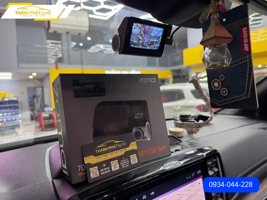 Camera hành trình Ford Everest 2011 - Địa Chỉ Lắp Đặt Chính Hãng TPHCM