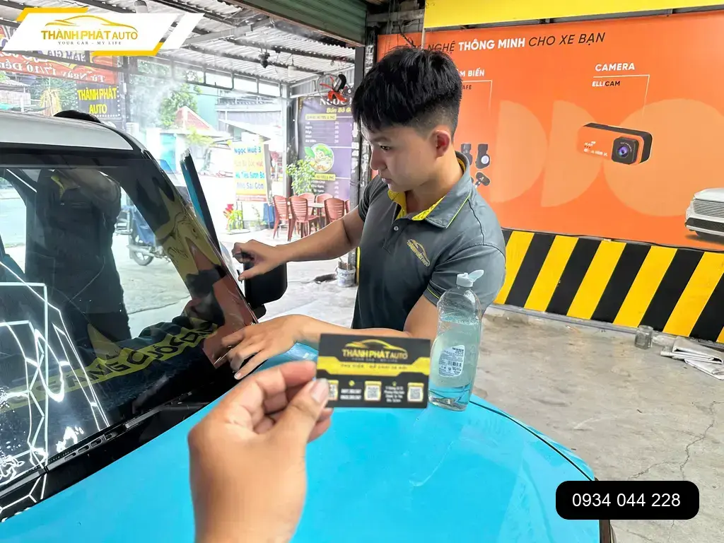 Dán Phim Cách Nhiệt VinFast VF3 2026 - Địa Chỉ Lắp Đặt Uy Tín TPHCM ảnh thực tế 2