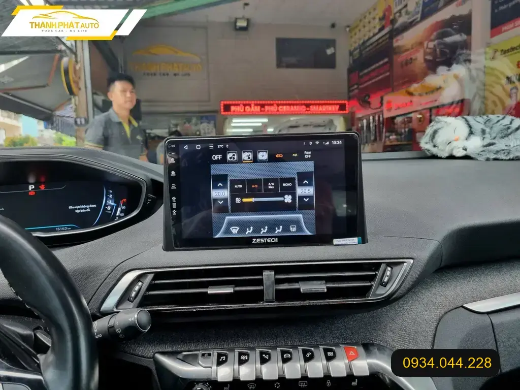 Màn Hình Android Peugeot 3008 2020 - Trung Tâm Lắp Đặt Uy Tín TPHCM ảnh thực tế 3