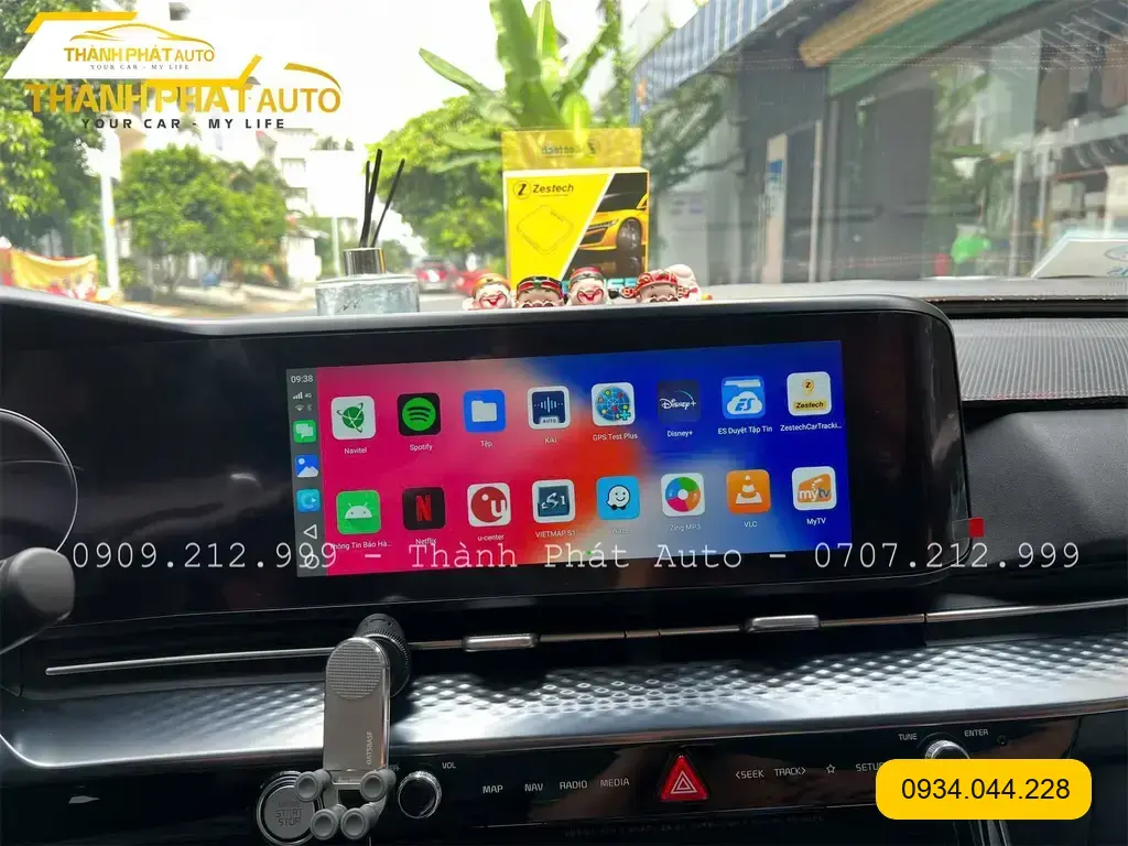 Android Box Kia Carnival - Địa Chỉ Lắp Đặt Chính Hãng Uy Tín TPHCM ảnh thực tế 2