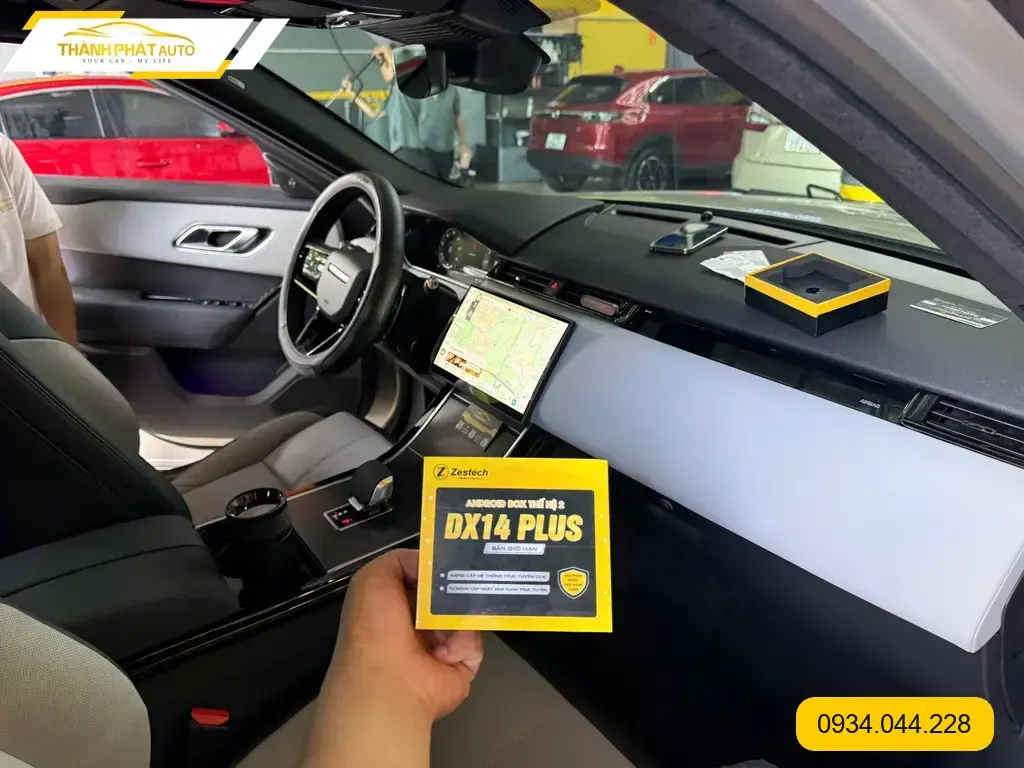 Anh Quang lắp Android Box Range Rover Velar 2026 Quận 9 để nâng tầm trải nghiệm ảnh thực tế 4