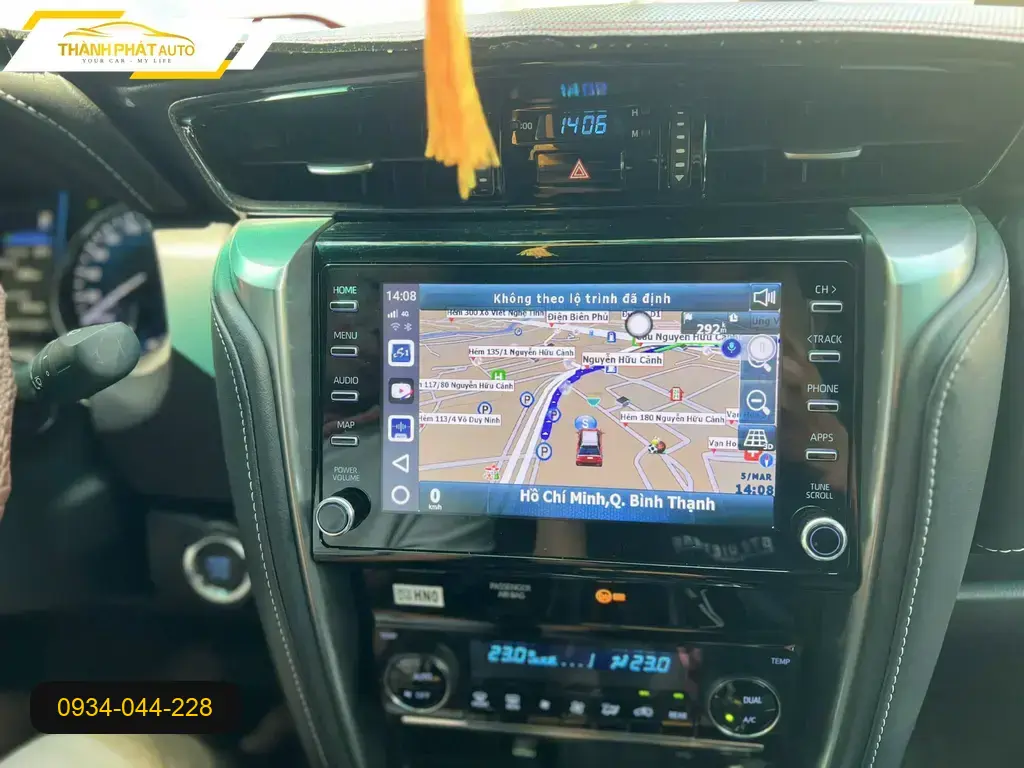 Android Box Toyota Fortuner - Địa Chỉ Lắp Đặt Chính Hãng Uy Tín TPHCM