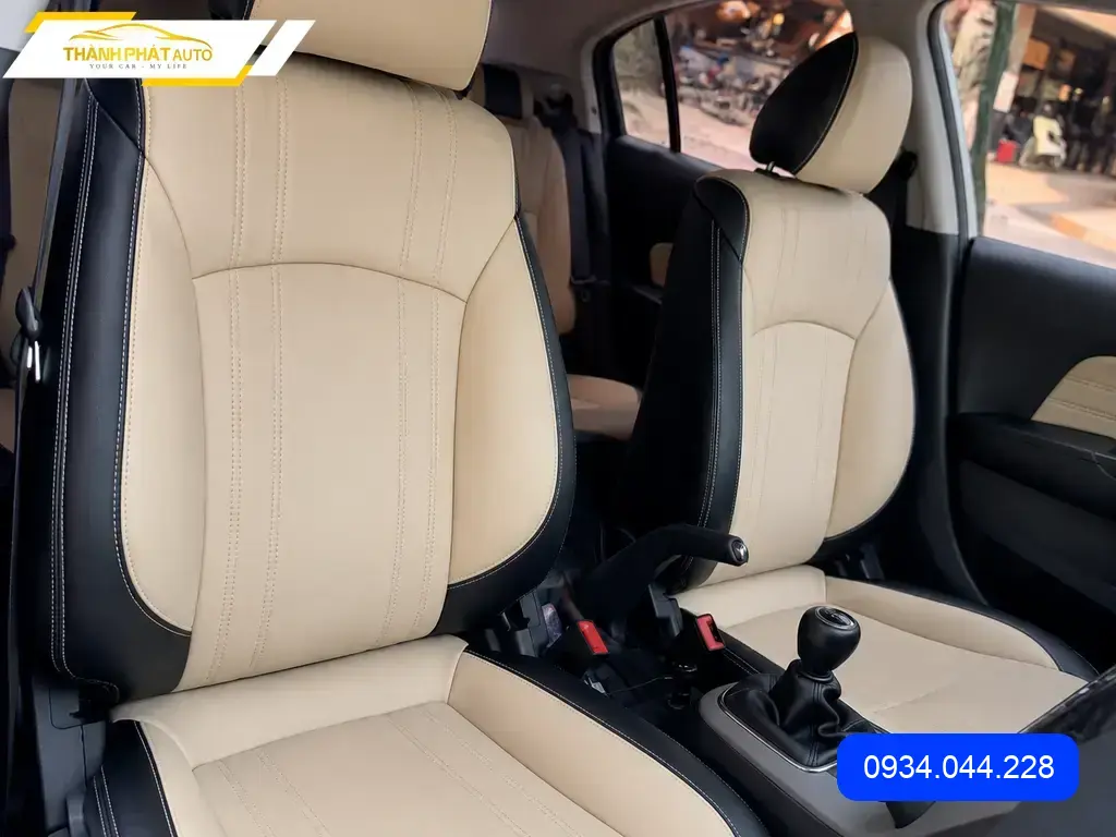 Bọc Ghế Da Chevrolet Cruze 2014 - Trung Tâm Thi Công Uy Tín TPHCM