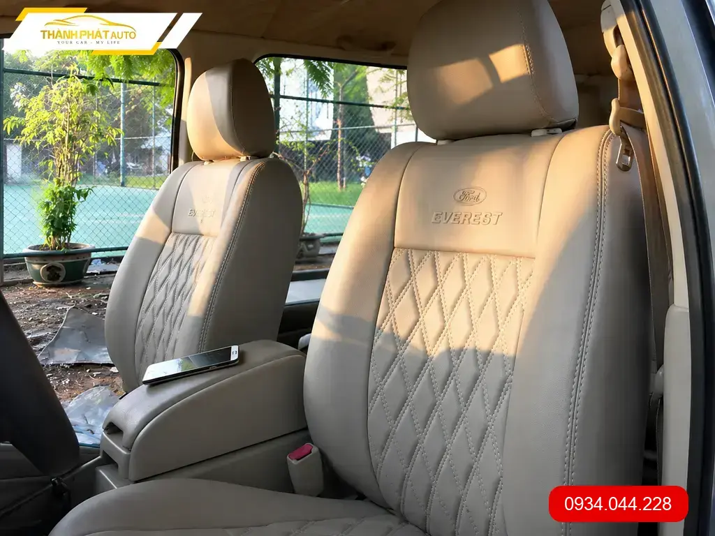 Bọc Ghế Da Cao Cấp Ford Everest 2015 - Trung Tâm Lắp Đặt Chính Hãng TPHCM ảnh thực tế 3