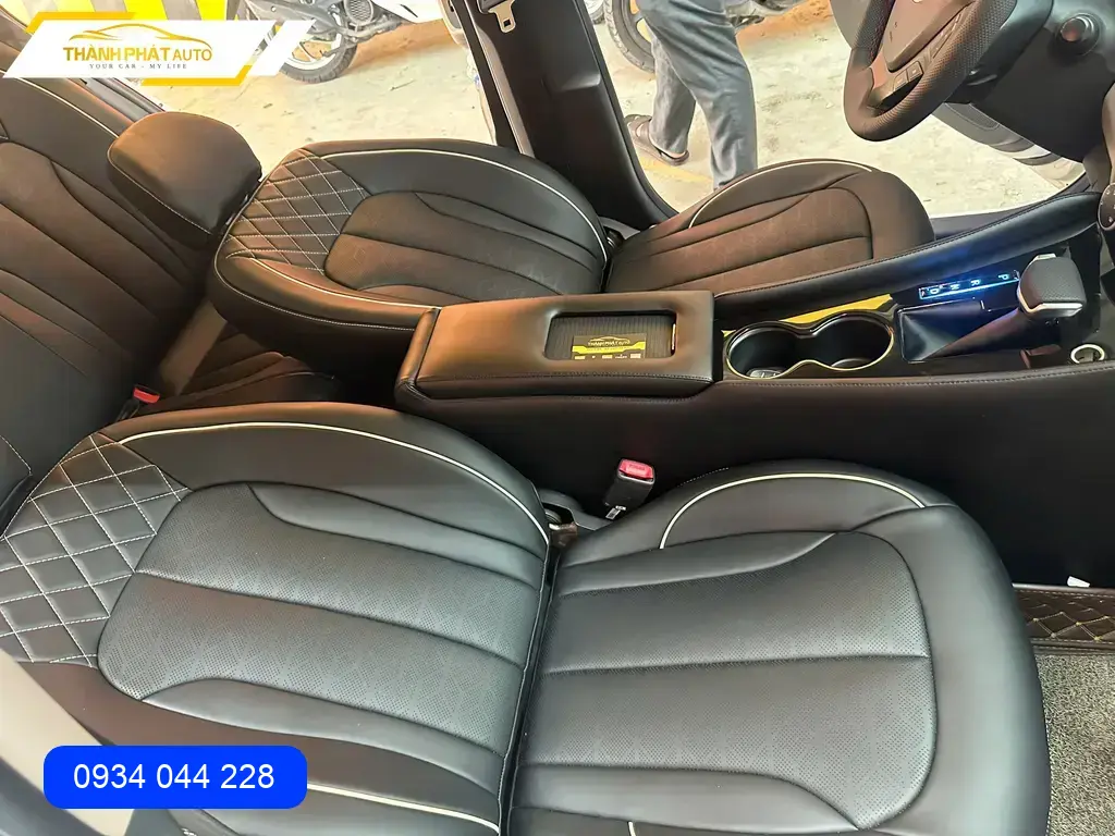 Bọc Ghế Da Hyundai i10 2013 - Trung Tâm Lắp Đặt Chính Hãng Giá Tốt TPHCM ảnh thực tế 3