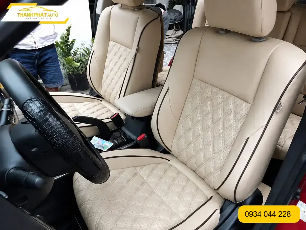 Bọc Ghế Da Mitsubishi Outlander 2018 - Trung Tâm Lắp Đặt Uy Tín TPHCM ảnh thực tế 2