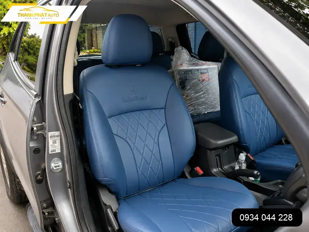Bọc Ghế Da Mitsubishi Triton 2011 - Trung Tâm Gắn Chính Hãng TPHCM