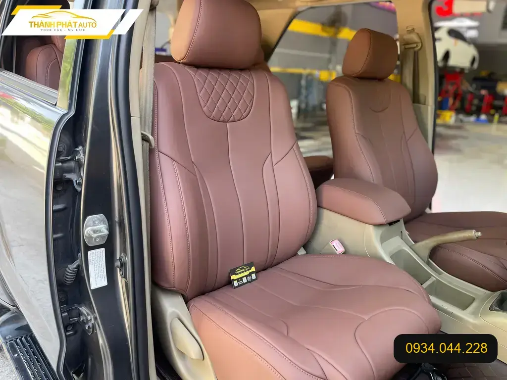 Bọc Ghế Da Toyota Fortuner 2016 - Địa Chỉ Bọc Ghế Da Xe Hơi Chính Hãng TPHCM ảnh thực tế 2