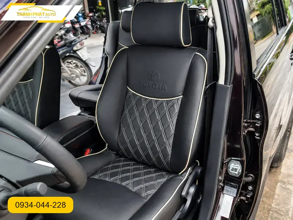 Bọc Ghế Da Cao Cấp Toyota Rush 2019 - Địa Chỉ Lắp Đặt Uy Tín TPHCM