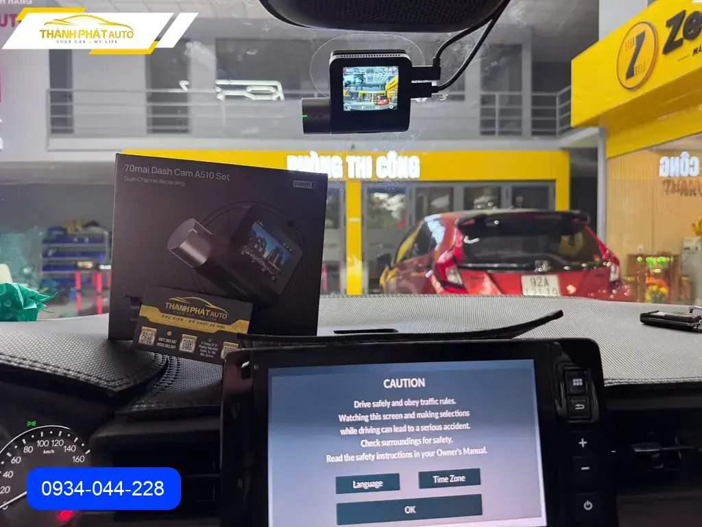 Anh Minh lắp Cam hành trình 70mai cho HRV tại Quận 9 để an toàn ảnh thực tế 2