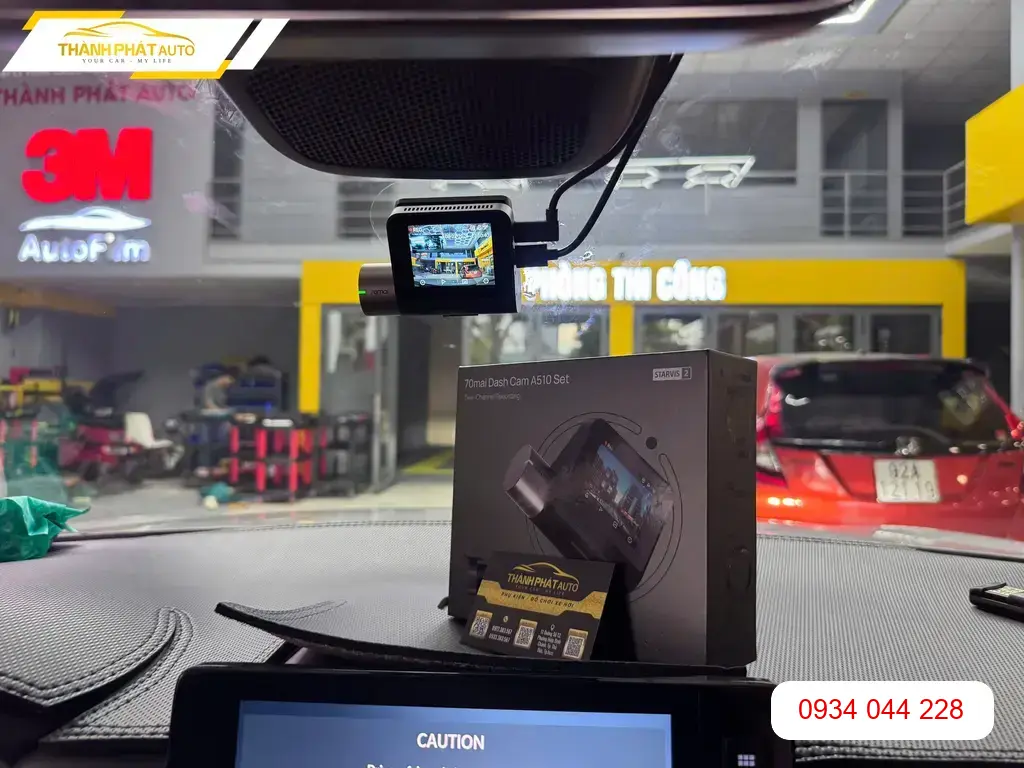 Anh Minh lắp Cam hành trình 70mai cho HRV tại Quận 9 để an toàn ảnh thực tế 3