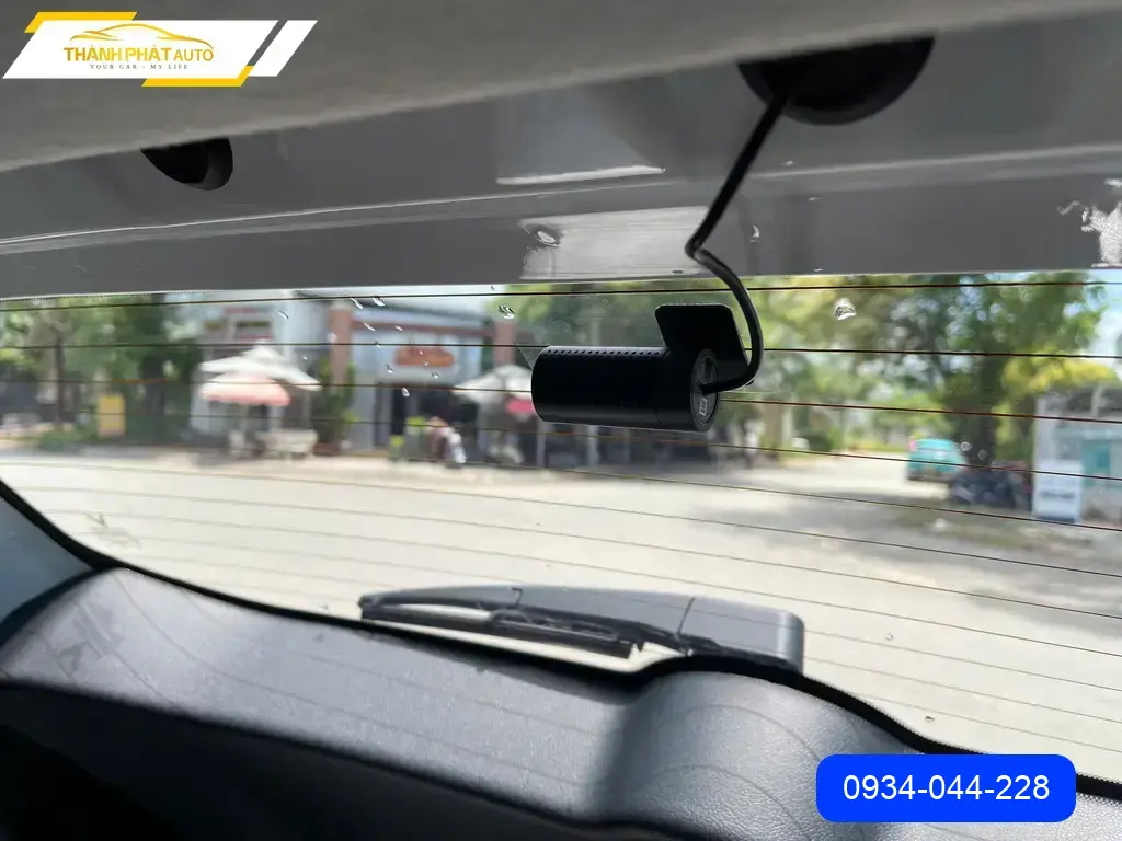 Anh Khiêm lắp Cam hành trình 70mai VF5 cho Hyundai Elantra tại Quận 9 ảnh thực tế 2