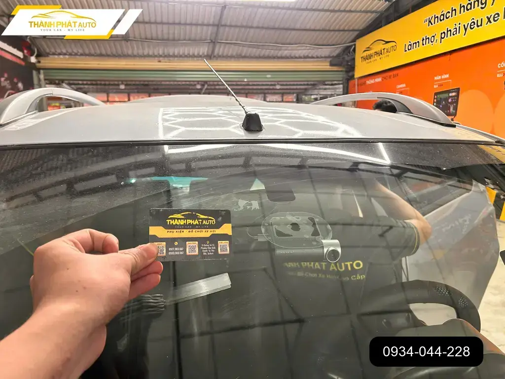 Camera Hành Trình Ô Tô Chevrolet Spark 2015 - Địa Chỉ Lắp Đặt Uy Tín TPHCM