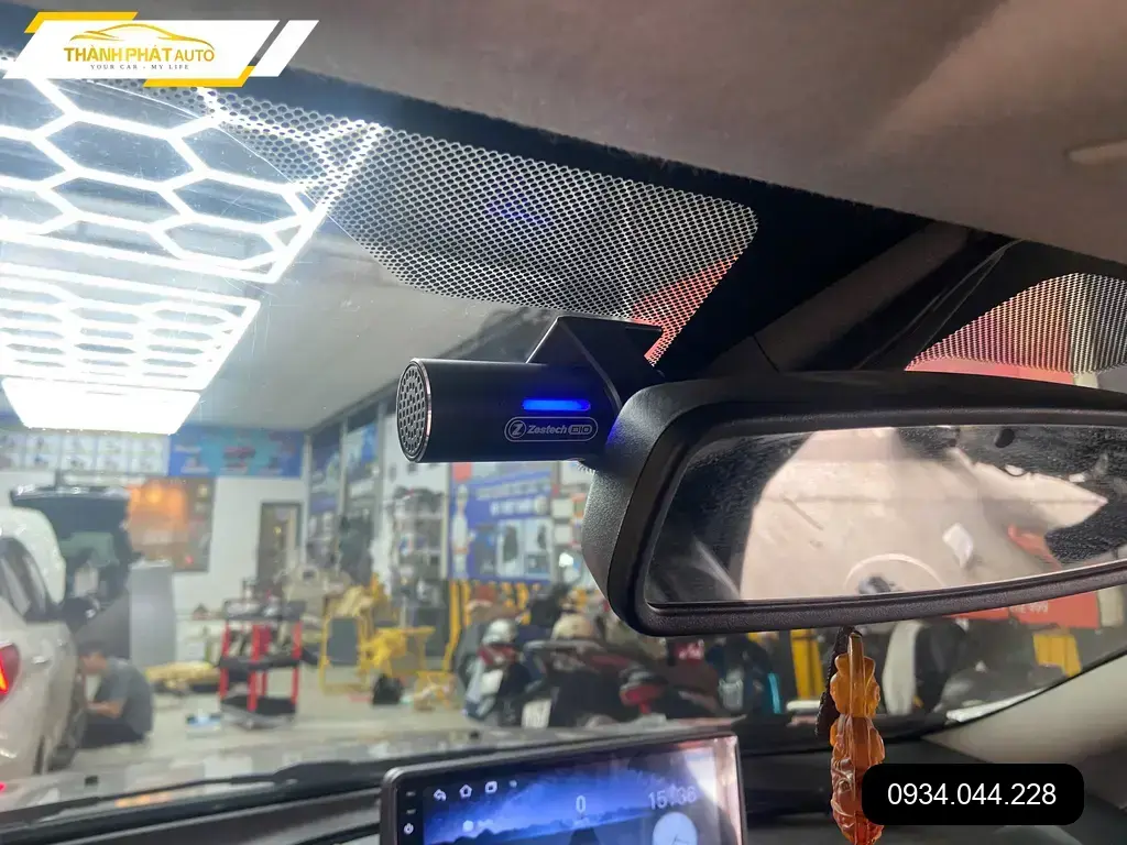 Camera Hành Trình Ford Ecosport 2021 - Trung Tâm Lắp Đặt Uy Tín TPHCM