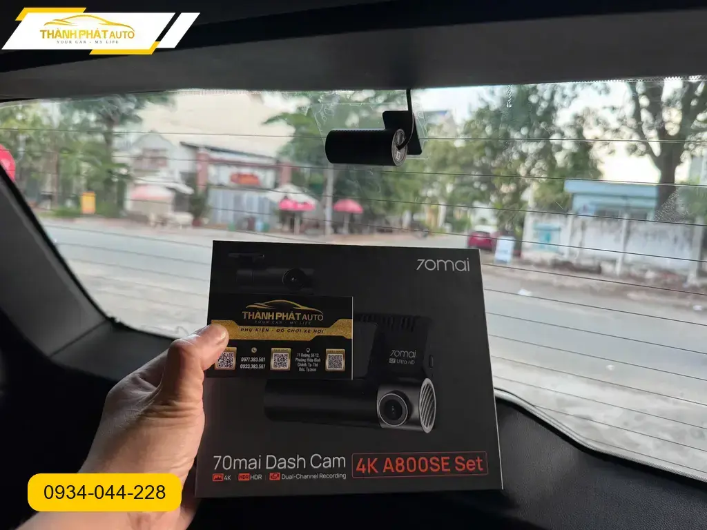 Camera Hành Trình Ford Everest 2013 - Địa Chỉ Lắp Đặt Uy Tín TPHCM