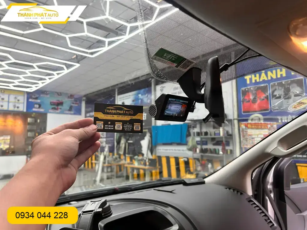 Camera Hành Trình Ô Tô Ford Ranger 2012 - Trung Tâm Lắp Đặt Uy Tín TPHCM