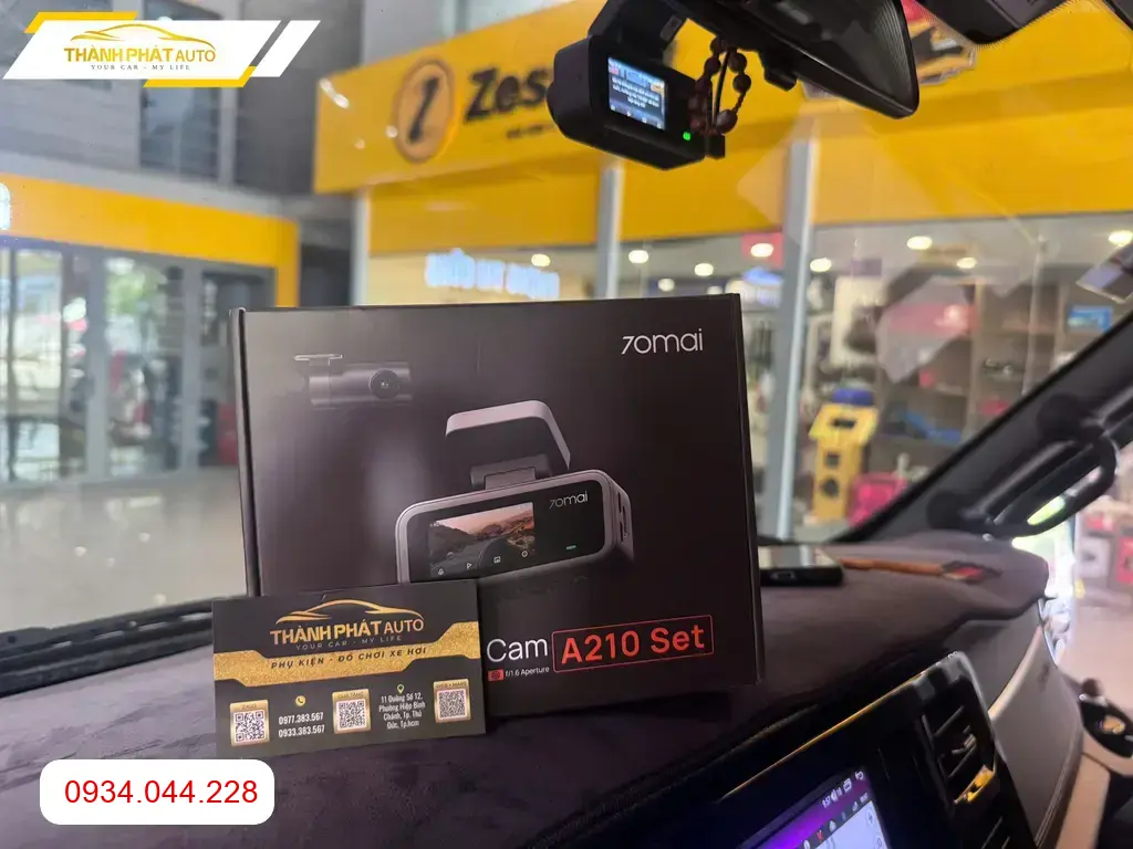 Camera Hành Trình Ô Tô Ford Transit 2017 - Địa Chỉ Lắp Đặt Uy Tín TPHCM ảnh thực tế 3
