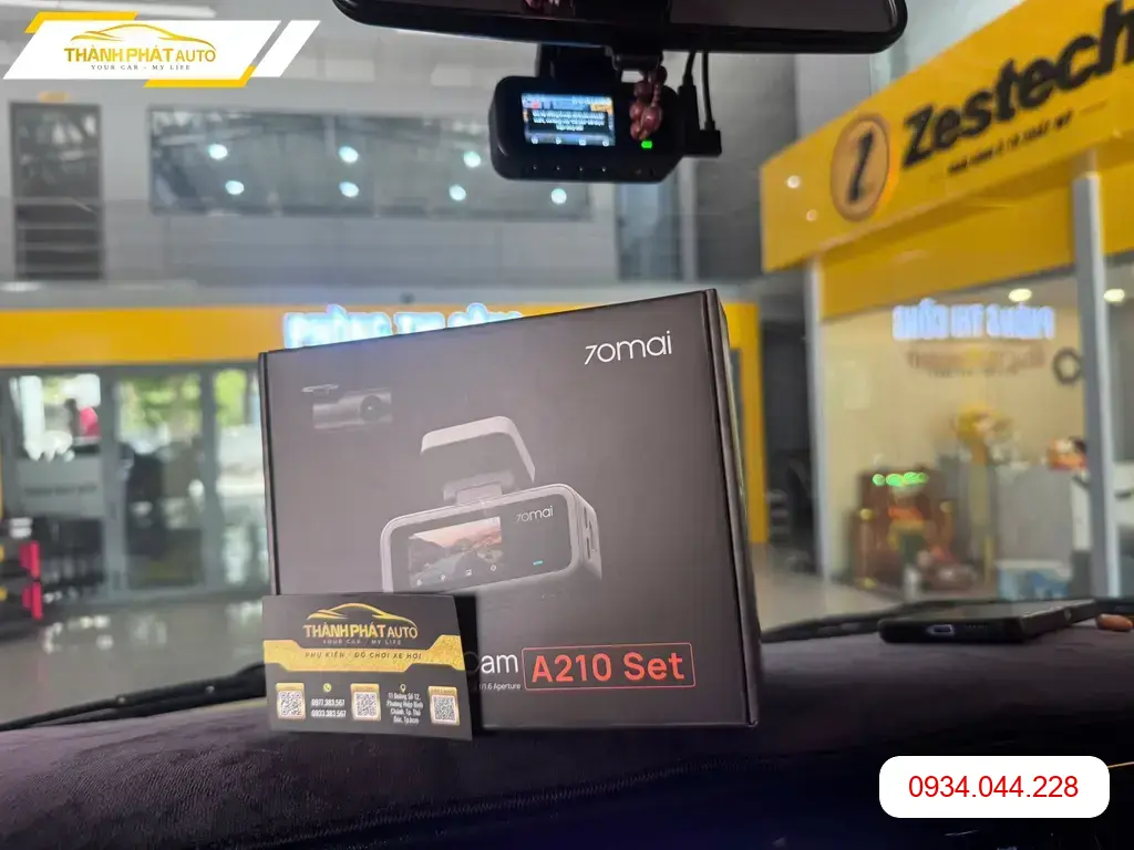 Camera Hành Trình Ô Tô Ford Transit 2019 - Trung Tâm Lắp Đặt Uy Tín TPHCM