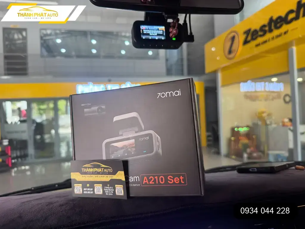 Camera Hành Trình Ô Tô Ford Transit 2022 - Trung Tâm Gắn Chính Hãng TPHCM ảnh thực tế 3