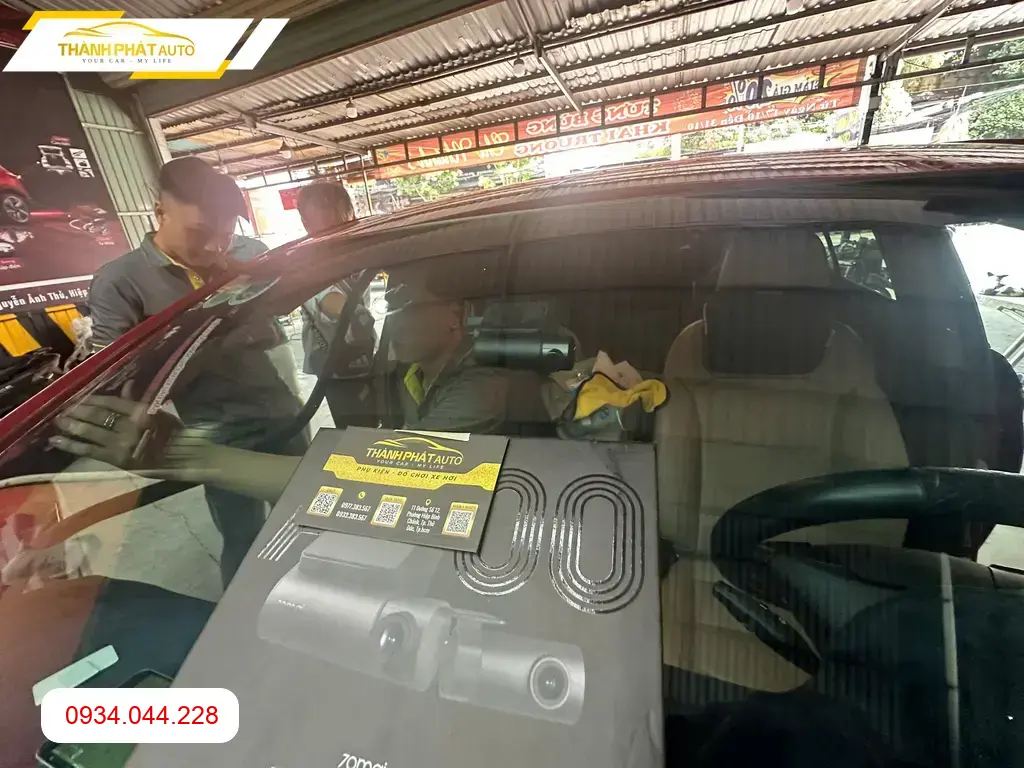 Camera Hành Trình Hyundai Elantra 2014 - Trung Tâm Lắp Đặt Chính Hãng TPHCM ảnh thực tế 2