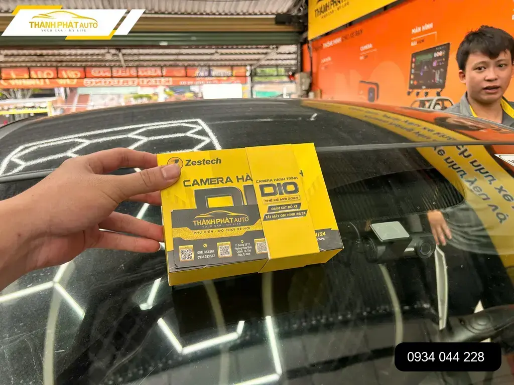 Camera Hành Trình Ô Tô Hyundai i10 2021 - Địa Chỉ Lắp Đặt Uy Tín TPHCM