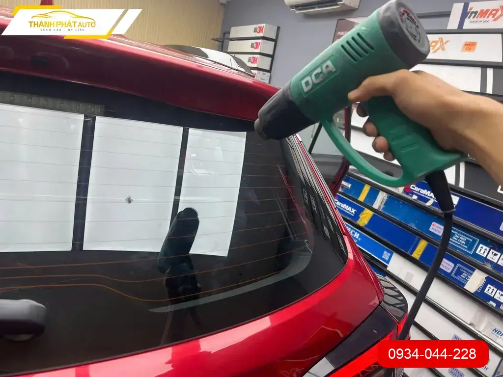 Dán Phim Cách Nhiệt Toyota Corolla Cross 2020 - Trung Tâm Gắn Chính Hãng TPHCM ảnh thực tế 2