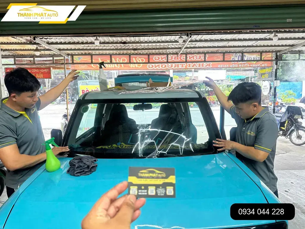 Dán Phim Cách Nhiệt VinFast VF3 2025 - Địa Chỉ Lắp Đặt Uy Tín TPHCM