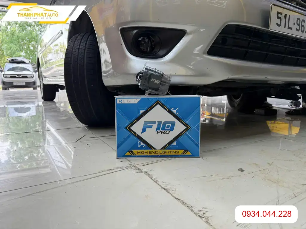 Độ Đèn Ô Tô Toyota Innova 2015 - Trung Tâm Độ Đèn Xe Hơi Uy Tín TPHCM ảnh thực tế 2