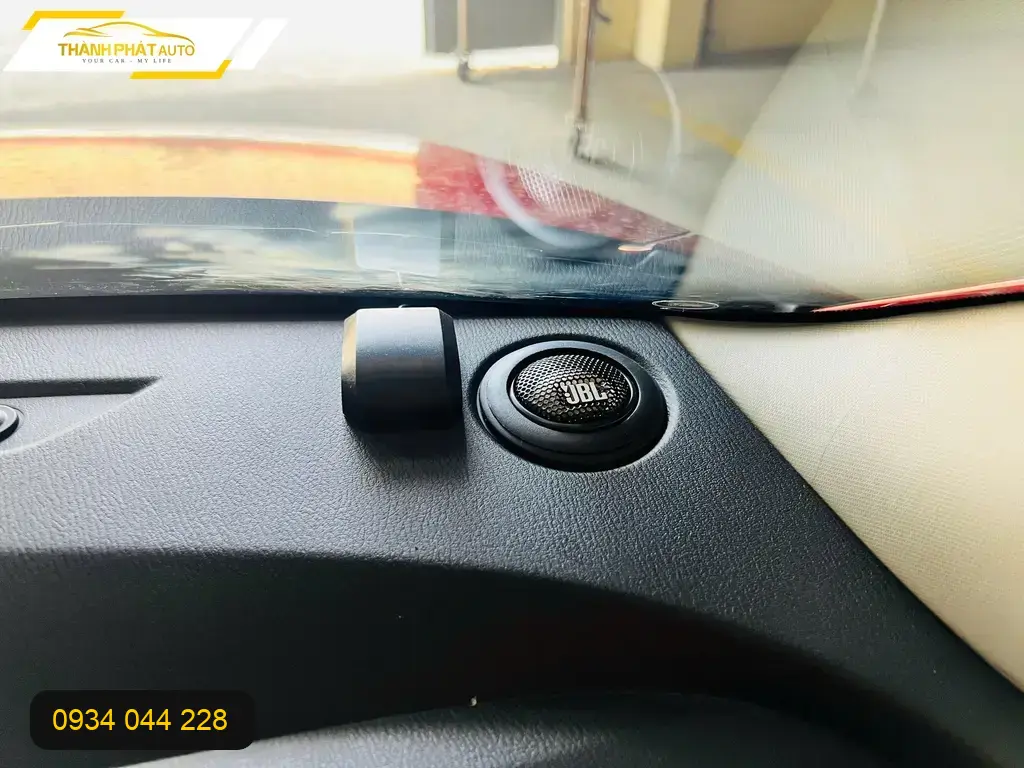 Độ Loa Ô Tô Mazda 2 - Trung Tâm Độ Loa Ô Tô Chính Hãng, Uy Tín Tại Thủ Đức