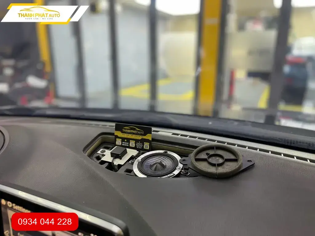 Độ Loa Ô Tô Mazda 3 2016 - Địa Chỉ Độ Loa Chính Hãng Giá Tốt TPHCM