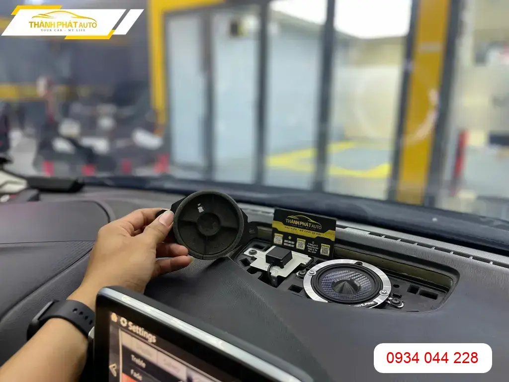Độ Loa Ô Tô Mazda 3 2023 - Địa Chỉ Chuyên Độ Loa Xe Hơi Uy Tín TPHCM