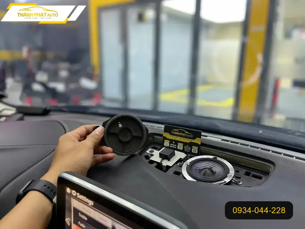 Độ Loa Ô Tô Mazda 3 - Trung Tâm Độ Loa Chính Hãng Hóc Môn TPHCM