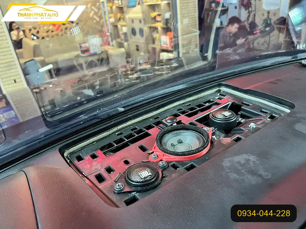 Độ Loa Ô Tô Mazda CX5 - Địa Chỉ Chuyên Nâng Cấp Loa Ô Tô Chính Hãng TPHCM ảnh thực tế 2
