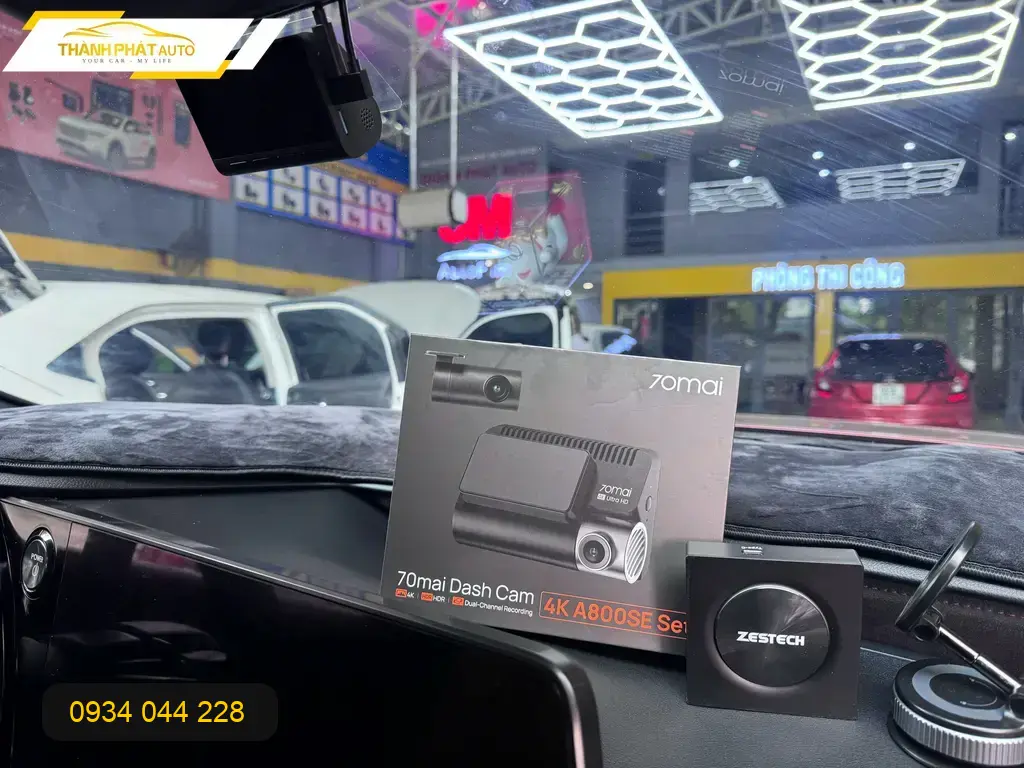 Anh Khải lắp cam hành trình cho Lexus RX500 tại Quận 9 để ghi lại mọi diễn biến trên đường ảnh thực tế 3