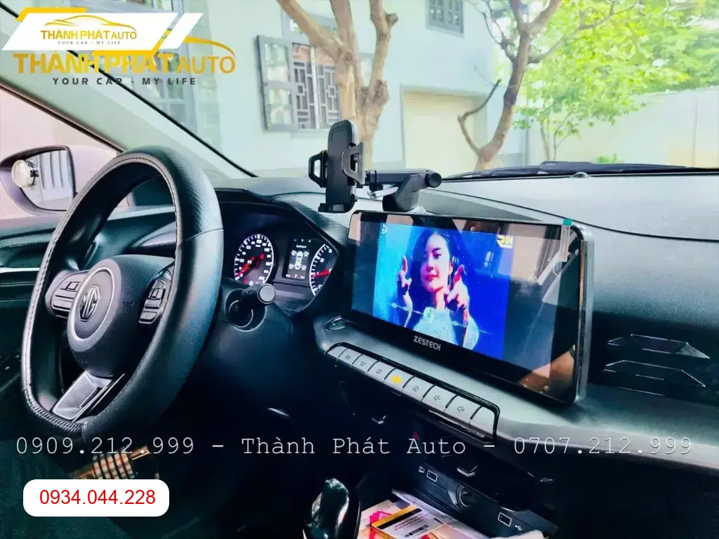 Màn Hình Android Ô Tô MG MG5 2026 - Trung Tâm Lắp Đặt Uy Tín TPHCM