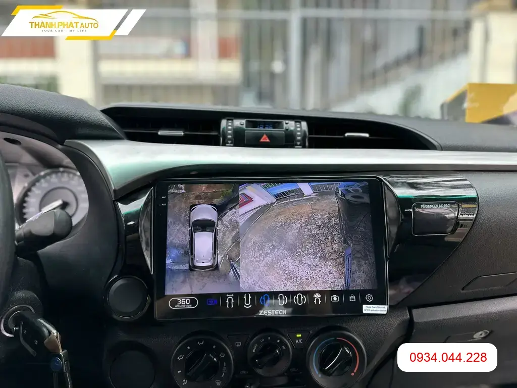 Màn Hình Android Ô Tô Toyota Hilux 2019 - Địa Chỉ Lắp Đặt Uy Tín TPHCM ảnh thực tế 2