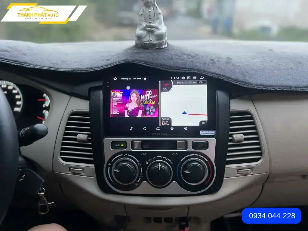Màn Hình Android Toyota Innova 2010 - Địa Chỉ Lắp Đặt Uy Tín TPHCM