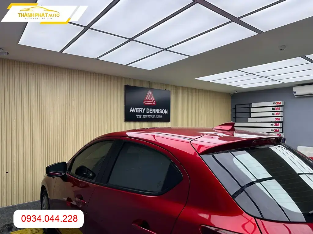 Dán Phim Cách Nhiệt Ô Tô Mazda 2 - Trung Tâm Lắp Đặt Phim Uy Tín Hóc Môn ảnh thực tế 2