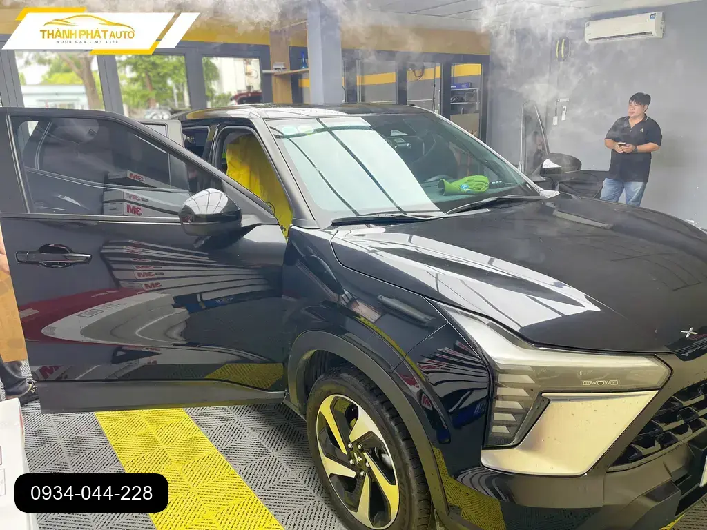 Dán Phim Cách Nhiệt Ô Tô Mitsubishi Xforce - Trung Tâm Uy Tín Bình Thạnh