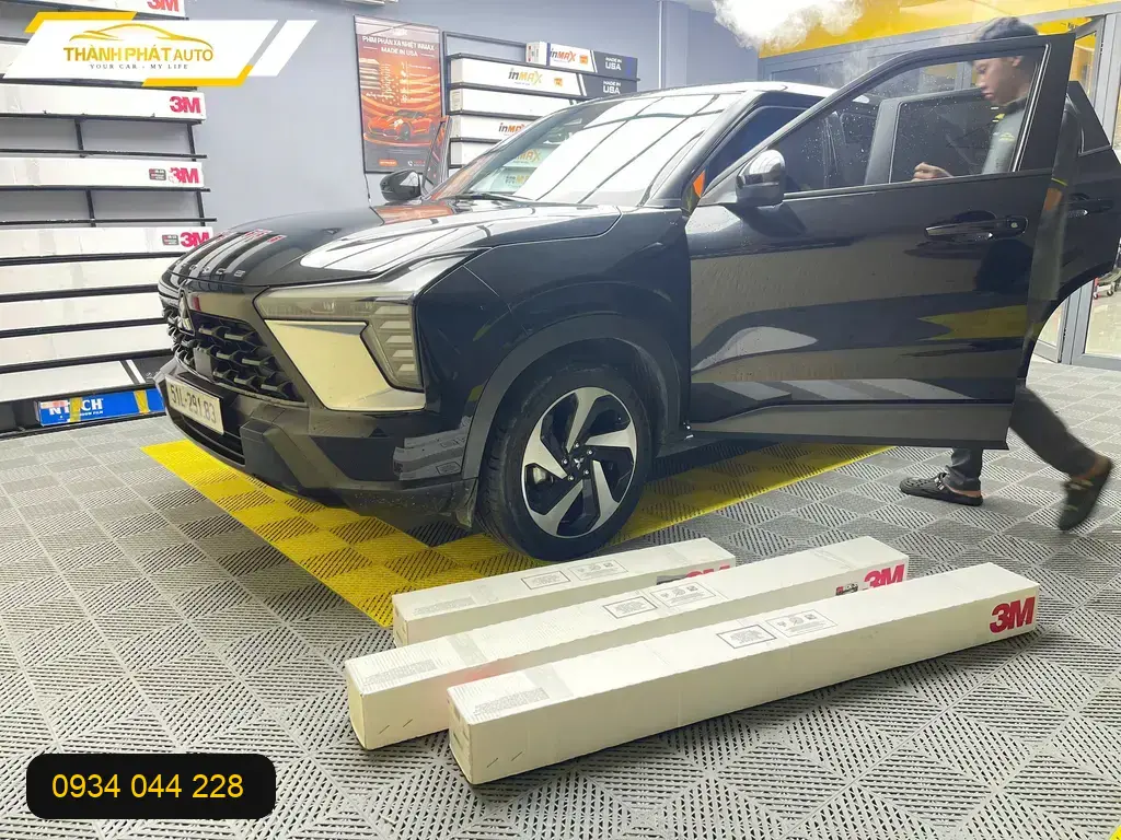 Dán Phim Cách Nhiệt Ô Tô Mitsubishi Xforce - Địa Chỉ Dán Phim Uy Tín TPHCM