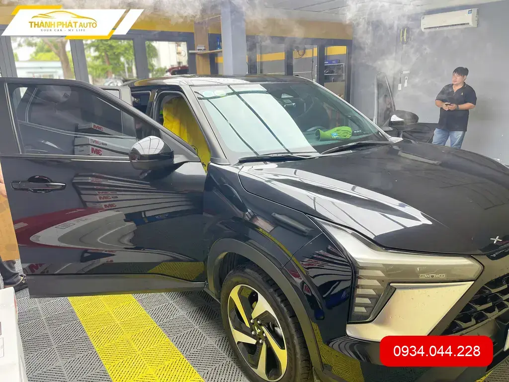 Dán Phim Cách Nhiệt Ô Tô Mitsubishi Xforce - Trung Tâm Lắp Đặt Uy Tín TPHCM