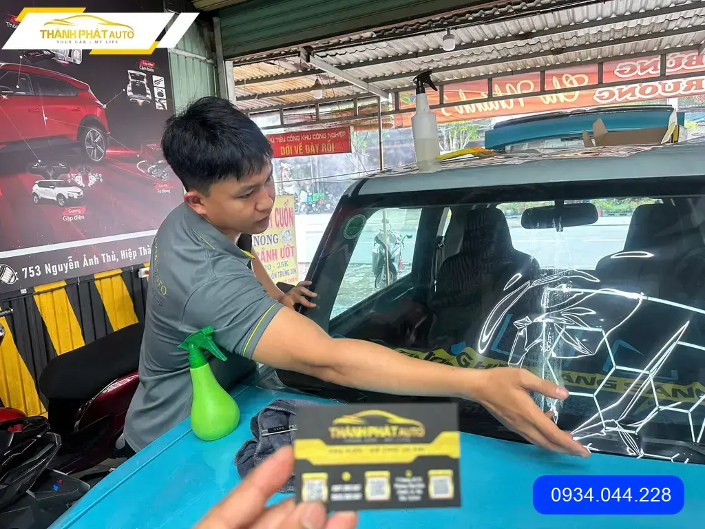 Dán Phim Cách Nhiệt Ô Tô Vinfast VF3 - Địa Chỉ Gắn Chính Hãng Quận 2