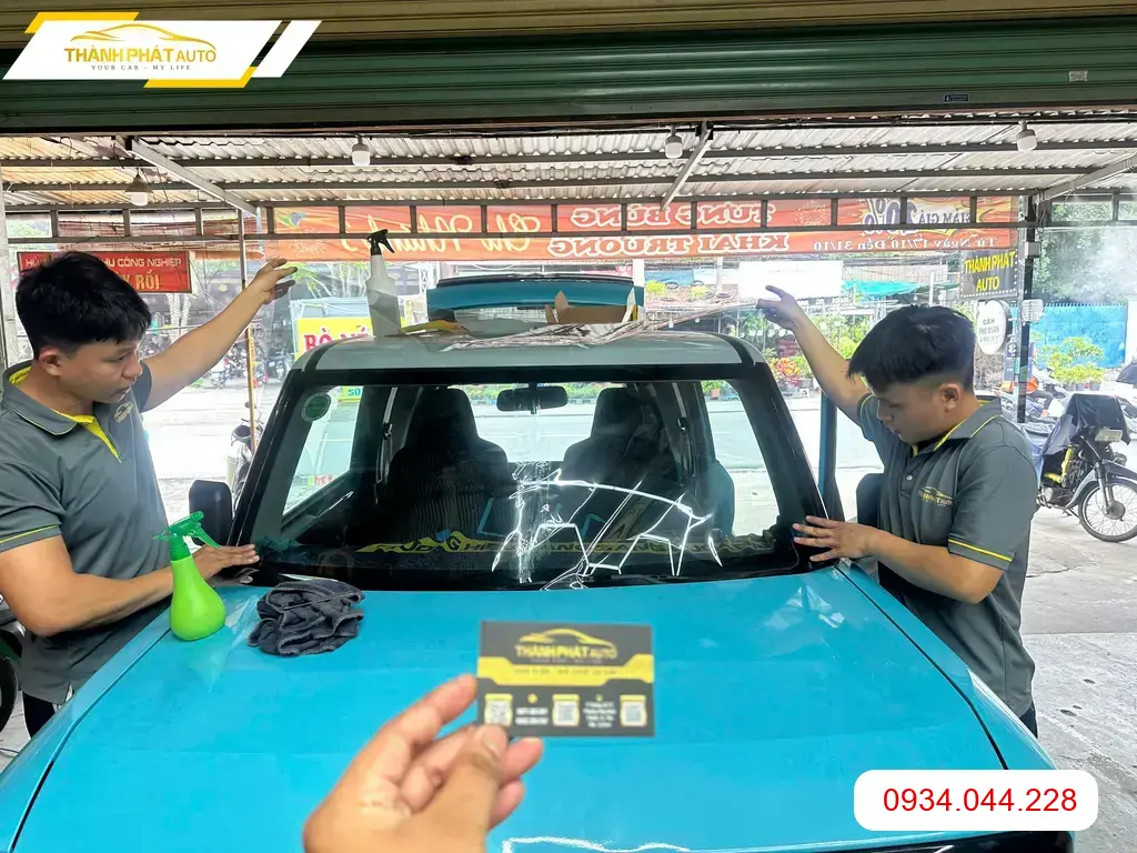 Dán Phim Cách Nhiệt Ô Tô Vinfast VF3 - Trung Tâm Lắp Đặt Chính Hãng TPHCM
