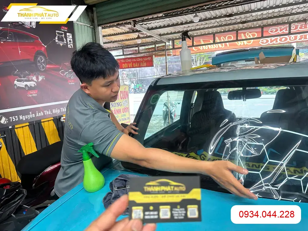 Dán Phim Cách Nhiệt Ô Tô Vinfast VF3 - Địa Chỉ Lắp Đặt Chính Hãng Uy Tín Thủ Đức