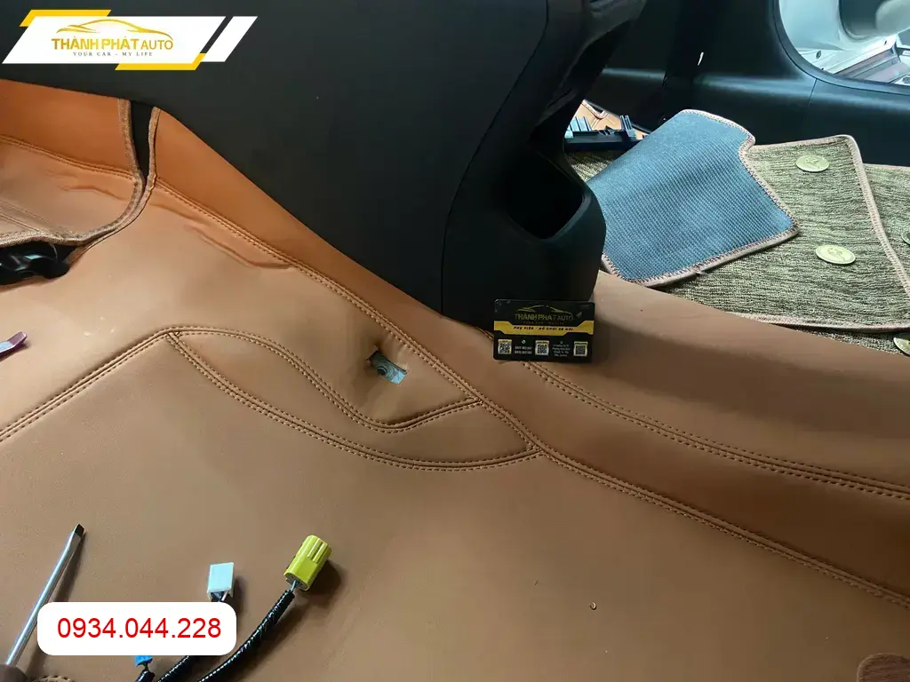 Thảm Lót Sàn Ô Tô Honda Jazz - Địa Chỉ Lắp Đặt Uy Tín Tại Hóc Môn TPHCM ảnh thực tế 2