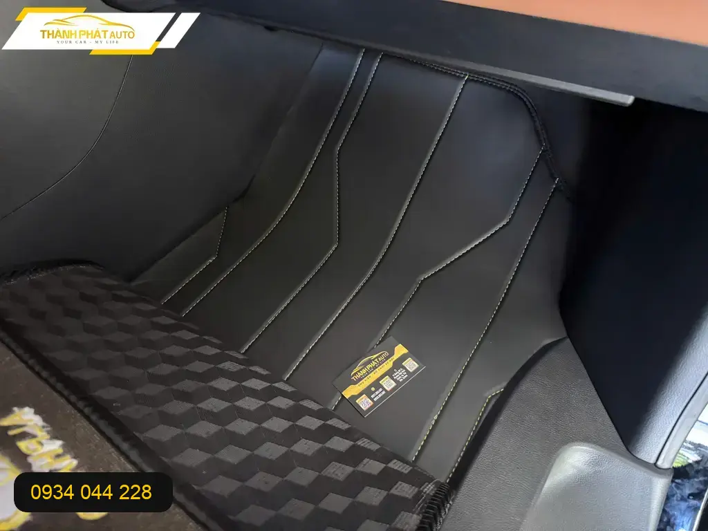 Thảm Lót Sàn Ô Tô Toyota Alphard 2017 - Địa Chỉ Lắp Đặt Uy Tín TPHCM ảnh thực tế 2