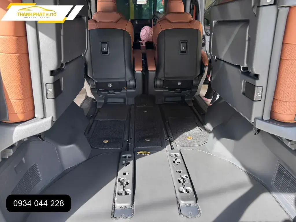 Thảm Lót Sàn Ô Tô Toyota Alphard 2026 - Địa Chỉ Thi Công Uy Tín TPHCM ảnh thực tế 2