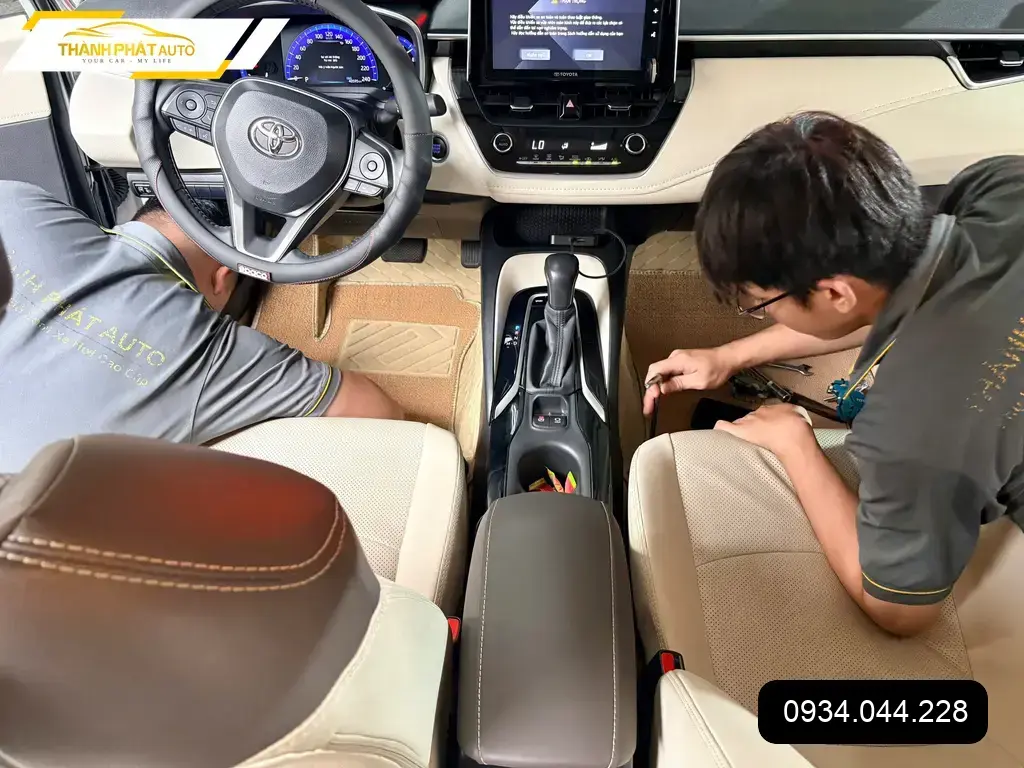 Thảm Lót Sàn Ô Tô Toyota Altis 2009 - Trung Tâm Lắp Đặt Uy Tín TPHCM