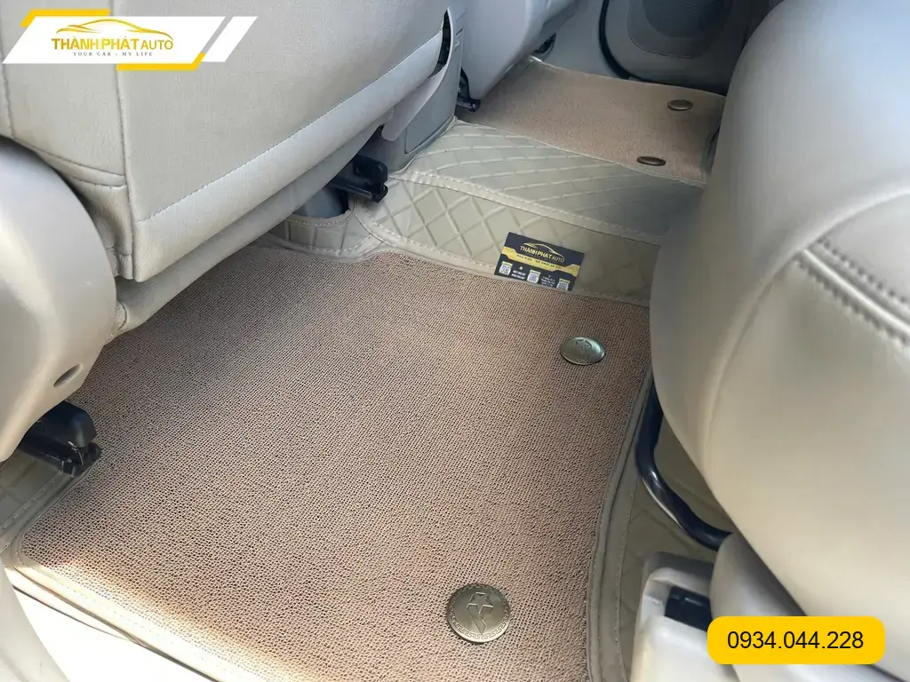Thảm Lót Sàn Ô Tô Toyota Innova Cross - Trung Tâm Gắn Chính Hãng Giá Tốt TPHCM